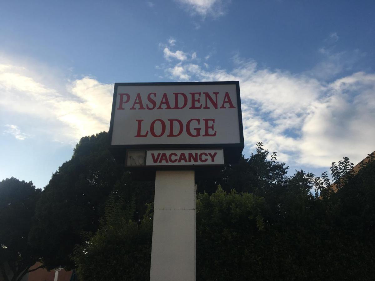 Pasadena Lodge Exterior photo